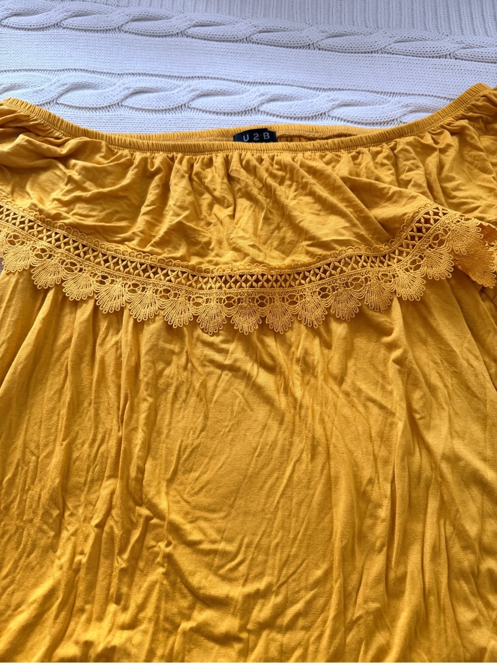 Women's Mustard Yellow Off-Shoulder Lace Trim Top Size 0XL - Picture 2 of 12